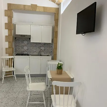 דירה Dimora San Celso גאליפולי